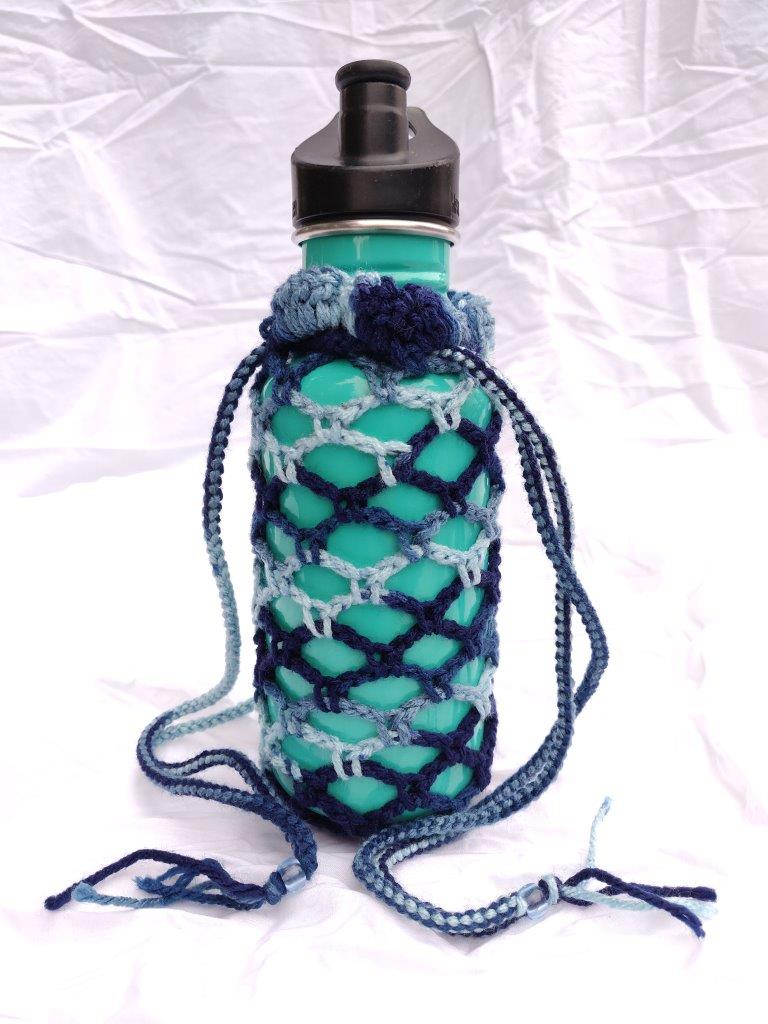 water-bottle-holder-18oz-dark-and-light-blue
